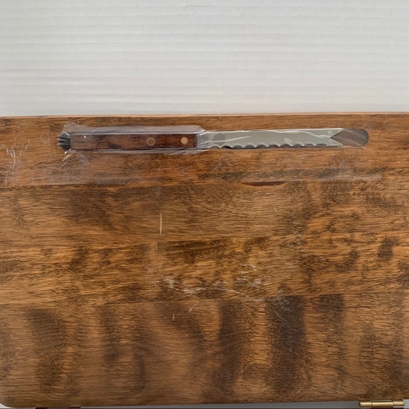 Gail Craft Woodenware Fold Cutting & Cheese Board - Picture 6 of 9